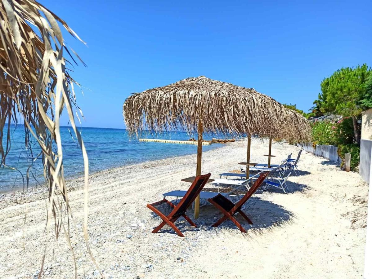Villa Anna Nea Skioni Luaran gambar